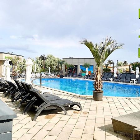 Blu Sea View Apartment - Spa Pools Beach Resort Mamaia Exterior foto