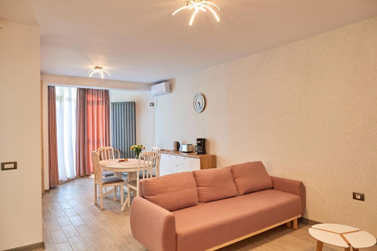 Blu Sea View Apartment - Spa Pools Beach Resort Mamaia Exterior foto